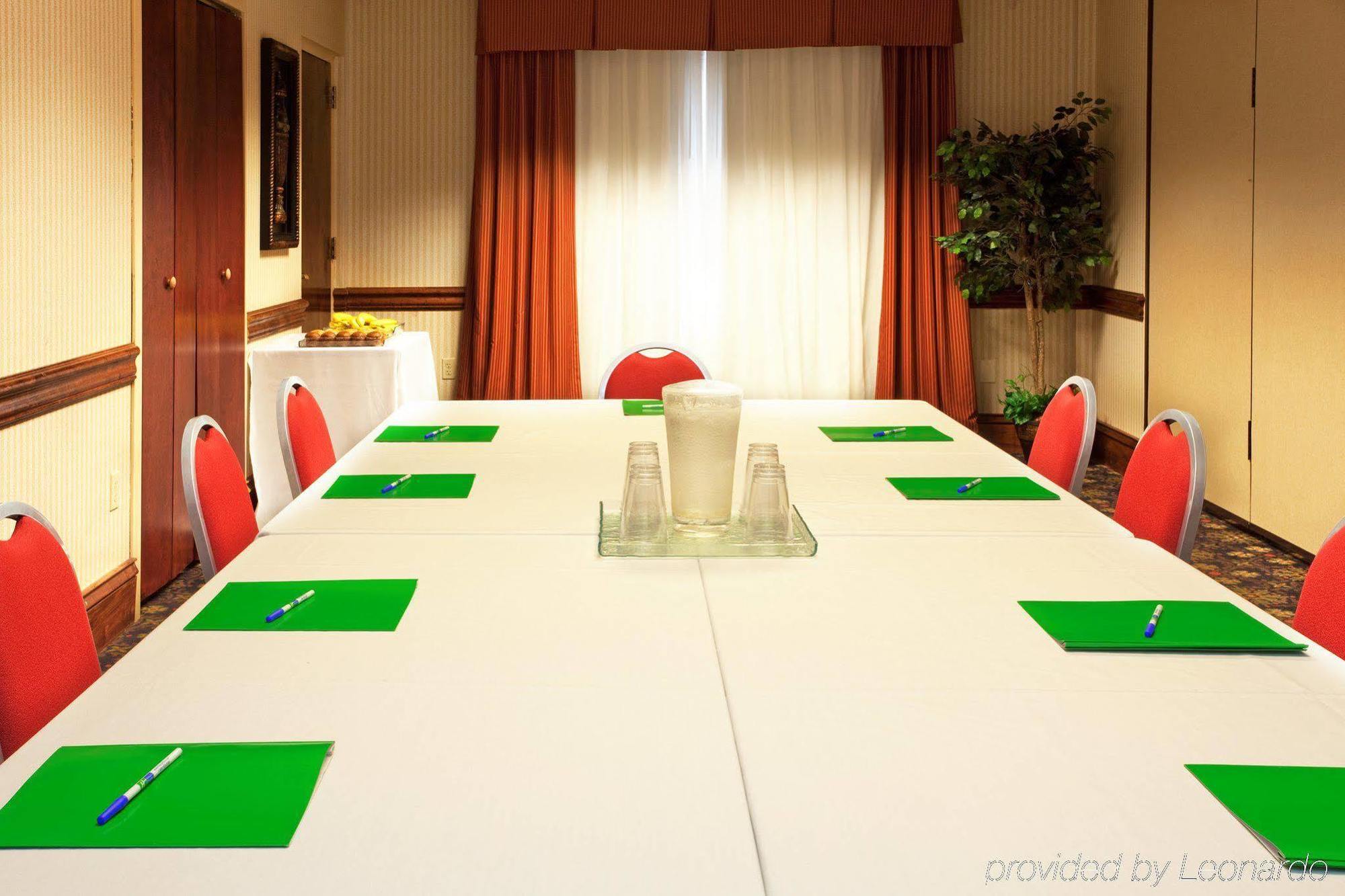 Holiday Inn Express Hotel & Suites Scott-Lafayette West By Ihg Business foto