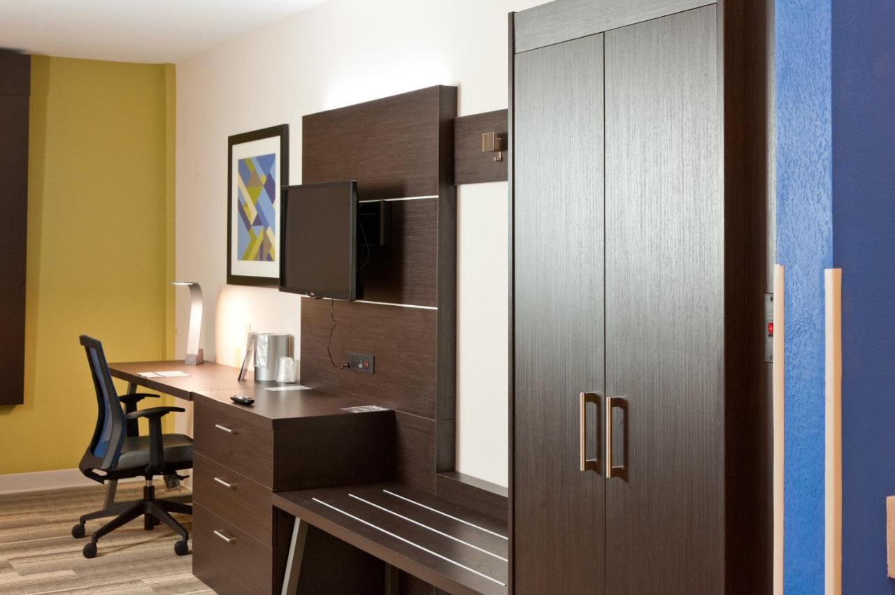 Holiday Inn Express Hotel & Suites Scott-Lafayette West By Ihg Exterior foto